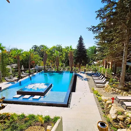 Exclusive Sea View Free Wifi & Pool Apartment Saints Constantine and Helena