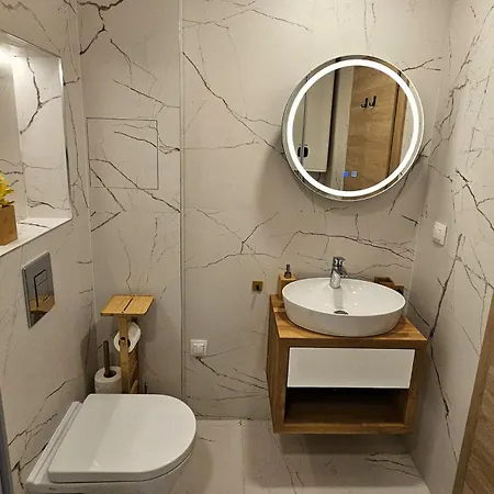Exclusive Sea View Free Wifi & Pool 公寓 圣君士坦丁和海伦那